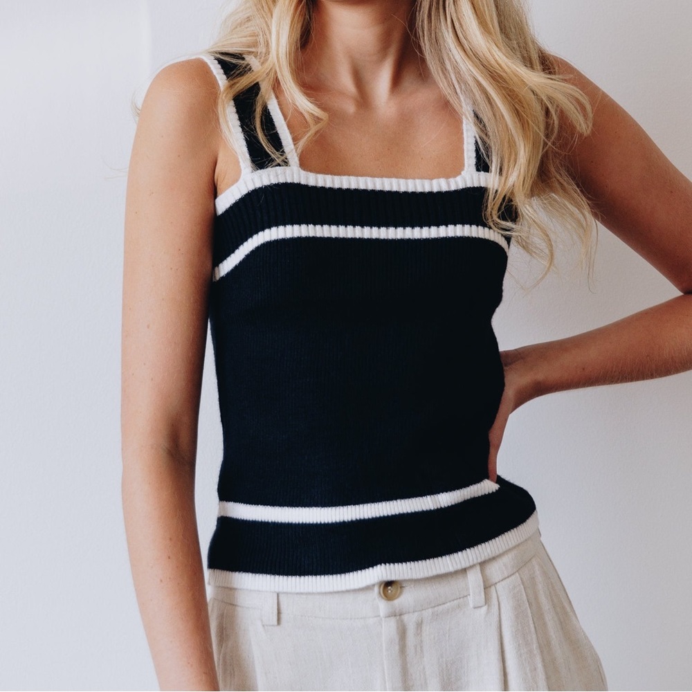 NWT NALA CONTRAST KNIT TOP